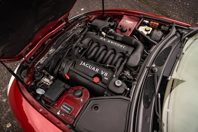 Lot 69 - 1999 Jaguar XK8 4.0
