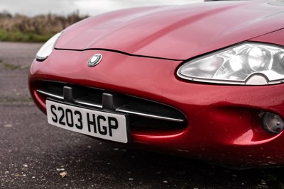 Lot 69 - 1999 Jaguar XK8 4.0