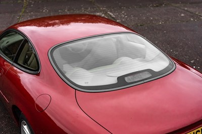 Lot 69 - 1999 Jaguar XK8 4.0