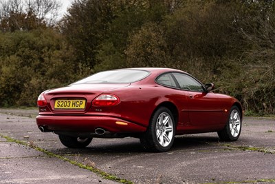 Lot 69 - 1999 Jaguar XK8 4.0