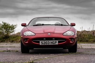 Lot 69 - 1999 Jaguar XK8 4.0