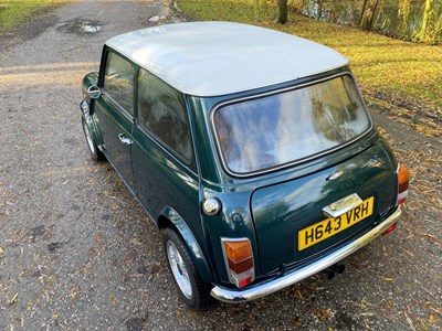 Lot 75 - 1990 Mini Checkmate