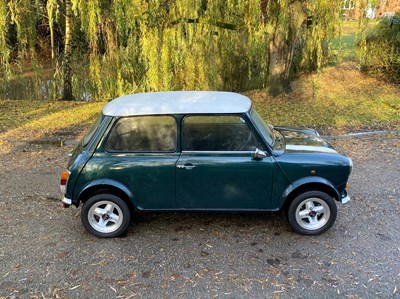 Lot 75 - 1990 Mini Checkmate