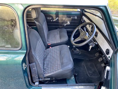 Lot 75 - 1990 Mini Checkmate