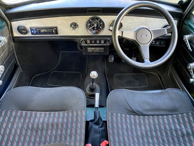 Lot 75 - 1990 Mini Checkmate