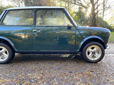 Lot 75 - 1990 Mini Checkmate