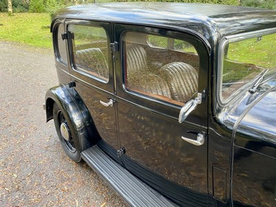 Lot 77 - 1938 Rover 10 P1
