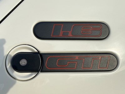 Lot 8 - 1990 Peugeot 205 GTi  1.6