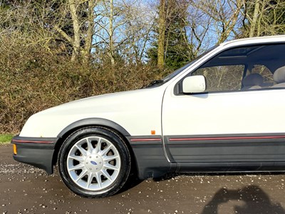 Lot 28 - 1984 Ford XR4i