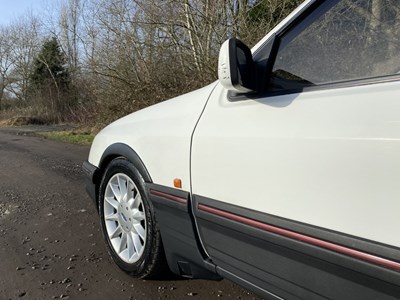 Lot 28 - 1984 Ford XR4i