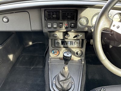 Lot 12 - 1978 MGB GT