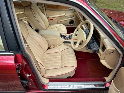 Lot 69 - 1992 Jaguar Sport XJR 4.0