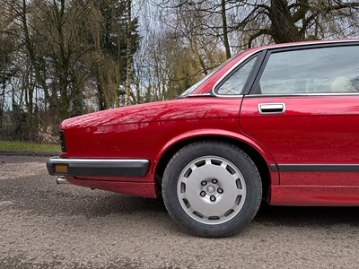 Lot 69 - 1992 Jaguar Sport XJR 4.0