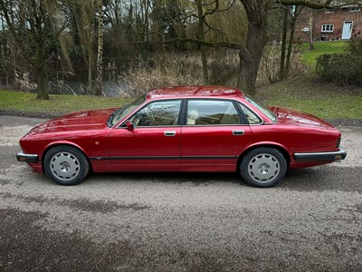 Lot 69 - 1992 Jaguar Sport XJR 4.0
