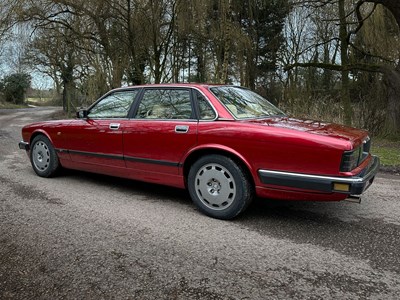 Lot 69 - 1992 Jaguar Sport XJR 4.0