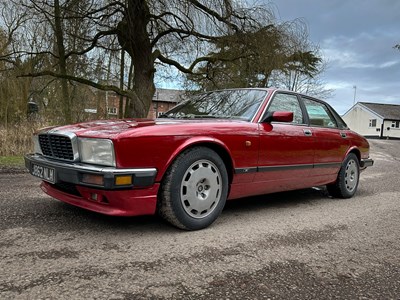 Lot 69 - 1992 Jaguar Sport XJR 4.0