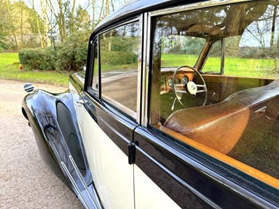 Lot 47 - 1952 Armstrong Siddeley Whitley Four-Light Saloon