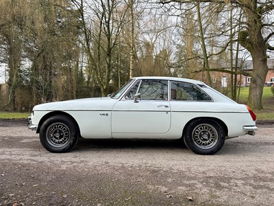 Lot 34 - 1974 MGB GT V8
