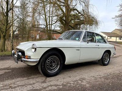 Lot 34 - 1974 MGB GT V8