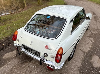 Lot 34 - 1974 MGB GT V8