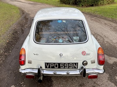 Lot 34 - 1974 MGB GT V8