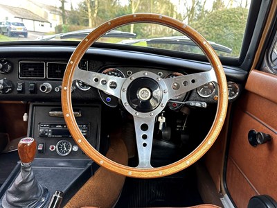 Lot 34 - 1974 MGB GT V8