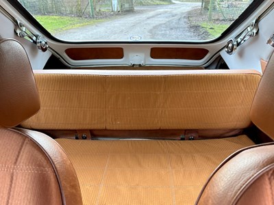 Lot 34 - 1974 MGB GT V8