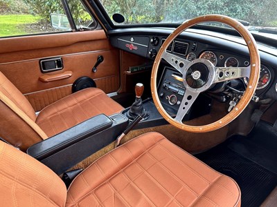 Lot 34 - 1974 MGB GT V8