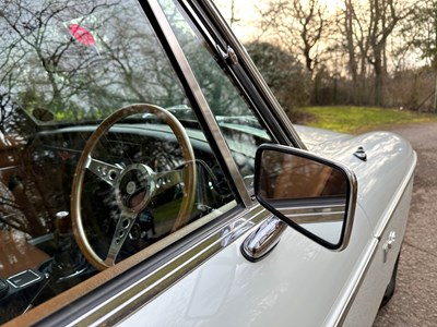 Lot 34 - 1974 MGB GT V8