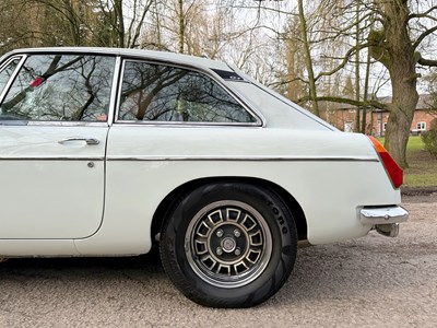 Lot 34 - 1974 MGB GT V8