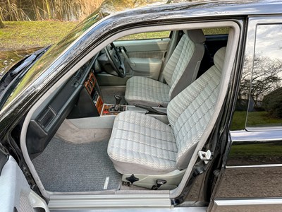 Lot 1 - 1992 Mercedes-Benz 190D