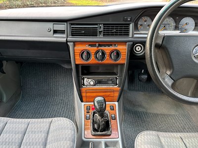 Lot 1 - 1992 Mercedes-Benz 190D