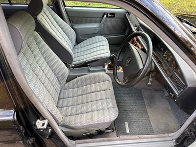 Lot 1 - 1992 Mercedes-Benz 190D