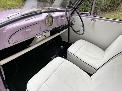 Lot 22 - 1961 Morris Minor Million
