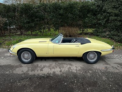 Lot 45 - 1973 Jaguar E-Type Roadster 5.3