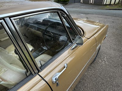 Lot 49 - 1973 Rover 2000 SC