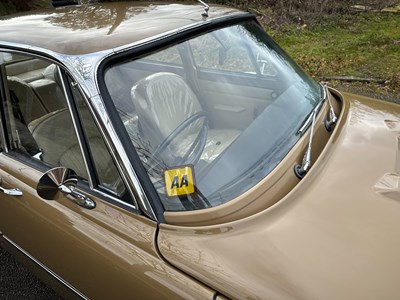 Lot 49 - 1973 Rover 2000 SC