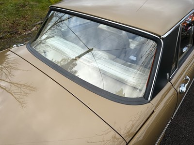 Lot 49 - 1973 Rover 2000 SC