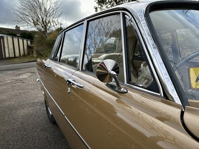 Lot 49 - 1973 Rover 2000 SC