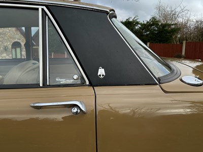 Lot 49 - 1973 Rover 2000 SC