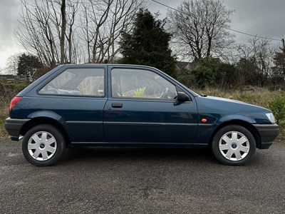 Lot 4 - 1995 Ford Fiesta Quartz