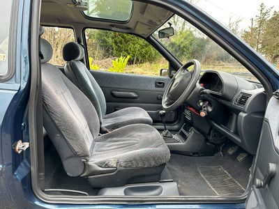 Lot 4 - 1995 Ford Fiesta Quartz