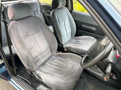Lot 4 - 1995 Ford Fiesta Quartz