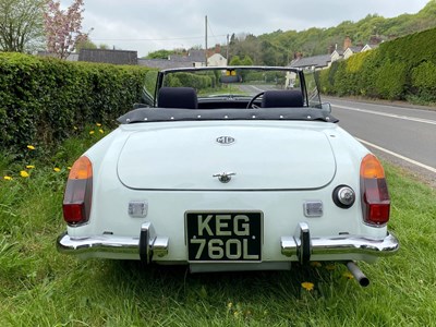 Lot 52 - 1972 MG Midget