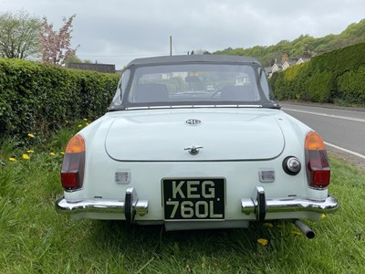 Lot 52 - 1972 MG Midget