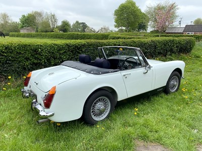 Lot 52 - 1972 MG Midget