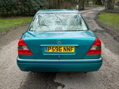 Lot 3 - 1997 Mercedes-Benz C180 Elegance