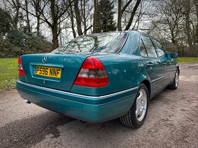 Lot 3 - 1997 Mercedes-Benz C180 Elegance