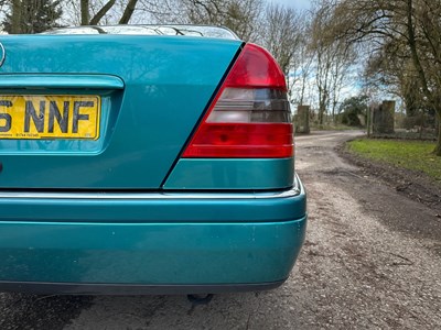 Lot 3 - 1997 Mercedes-Benz C180 Elegance