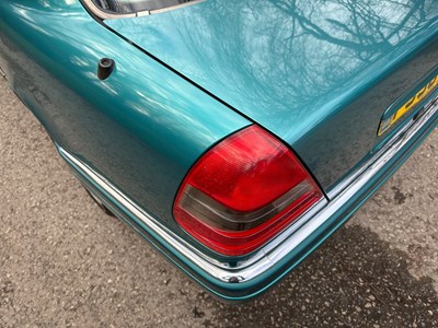 Lot 3 - 1997 Mercedes-Benz C180 Elegance